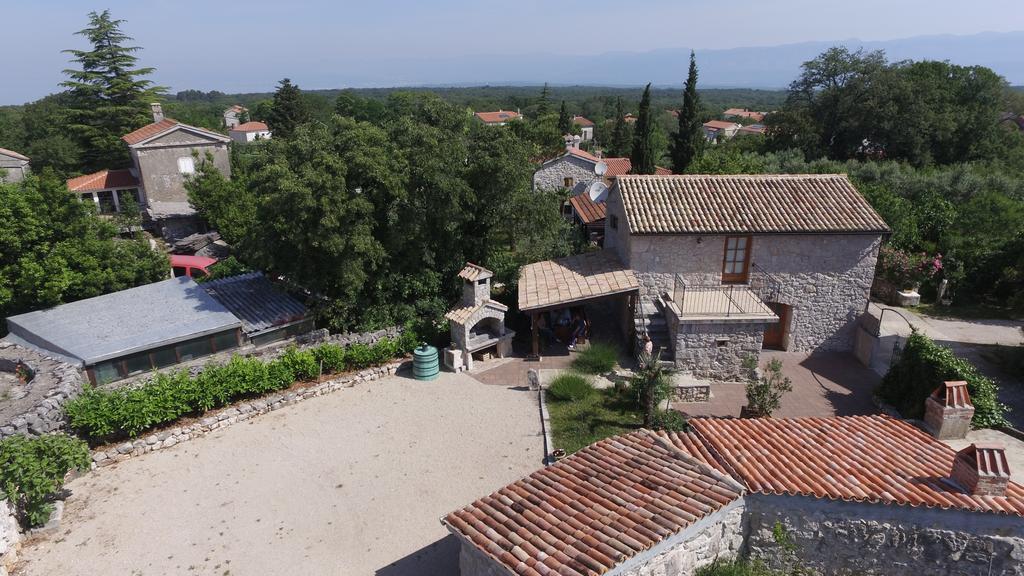 Holiday Home Rasopas Malinska Ngoại thất bức ảnh