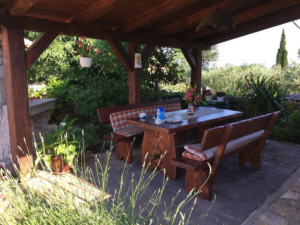 Holiday Home Rasopas Malinska Ngoại thất bức ảnh