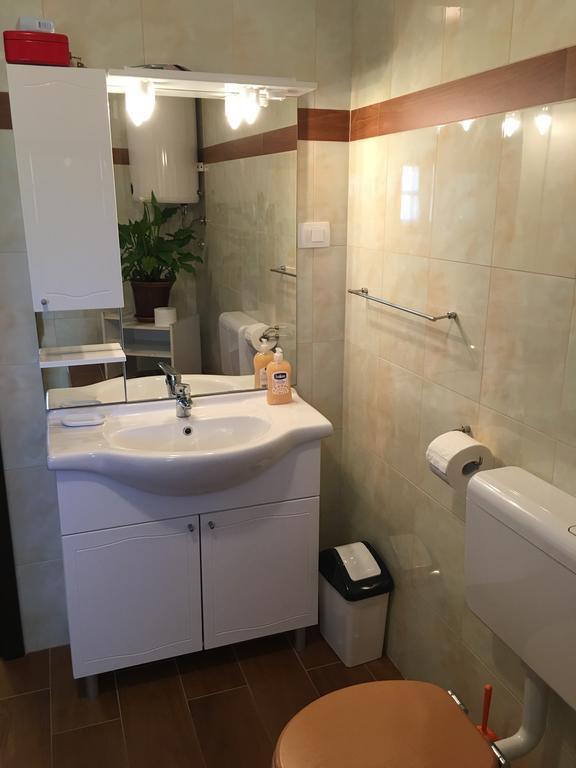Holiday Home Rasopas Malinska Ngoại thất bức ảnh